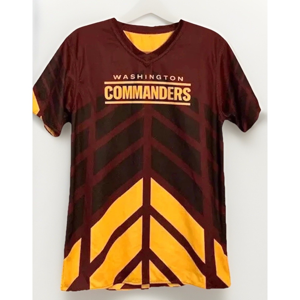 Washington Commanders Mens M Jersey V Neck Short Sleeve Burgandy Gold Retro Prep